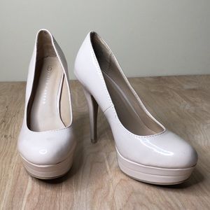 LC Lauren Conrad Pumps